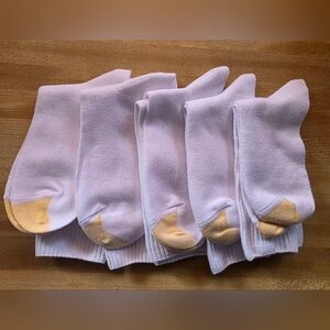 Gold Toe Women's White and Gold Casual Socks